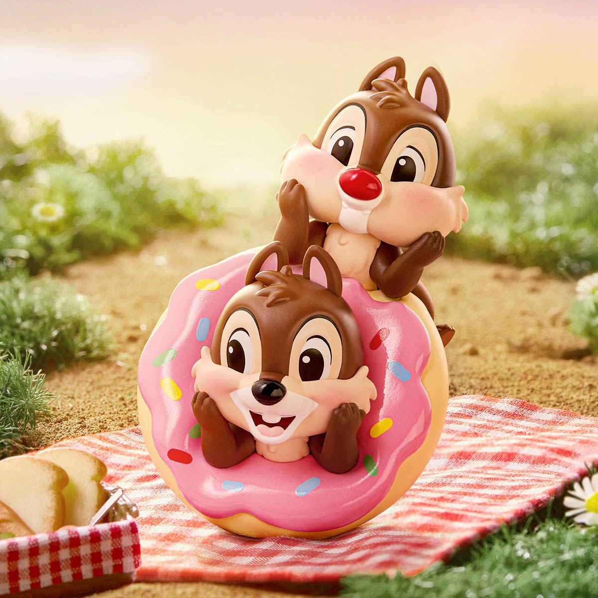 Disney Chip 'N' Dale Fun-loving Brothers Series Figures