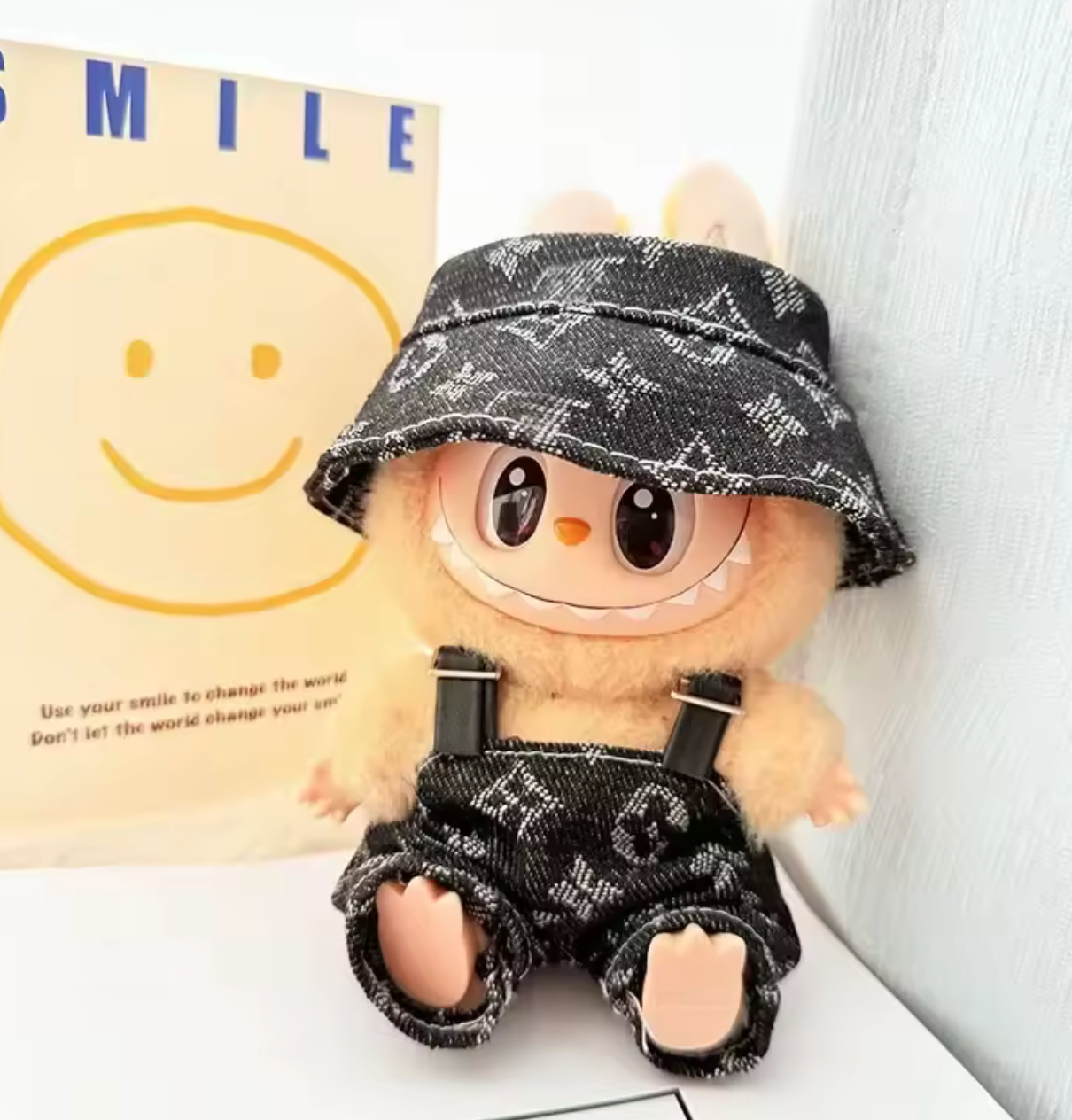 Labubu selebukse og bøttehatt