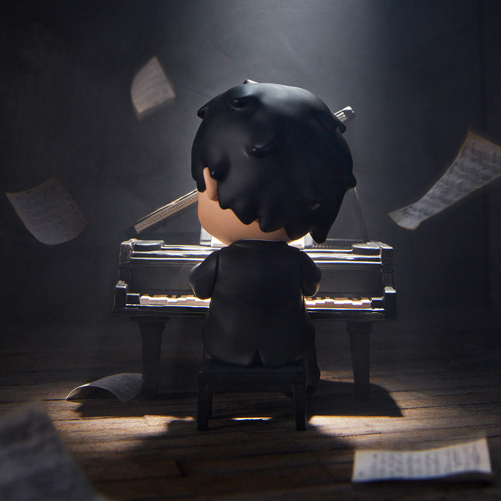 Hirono The Pianist Figure