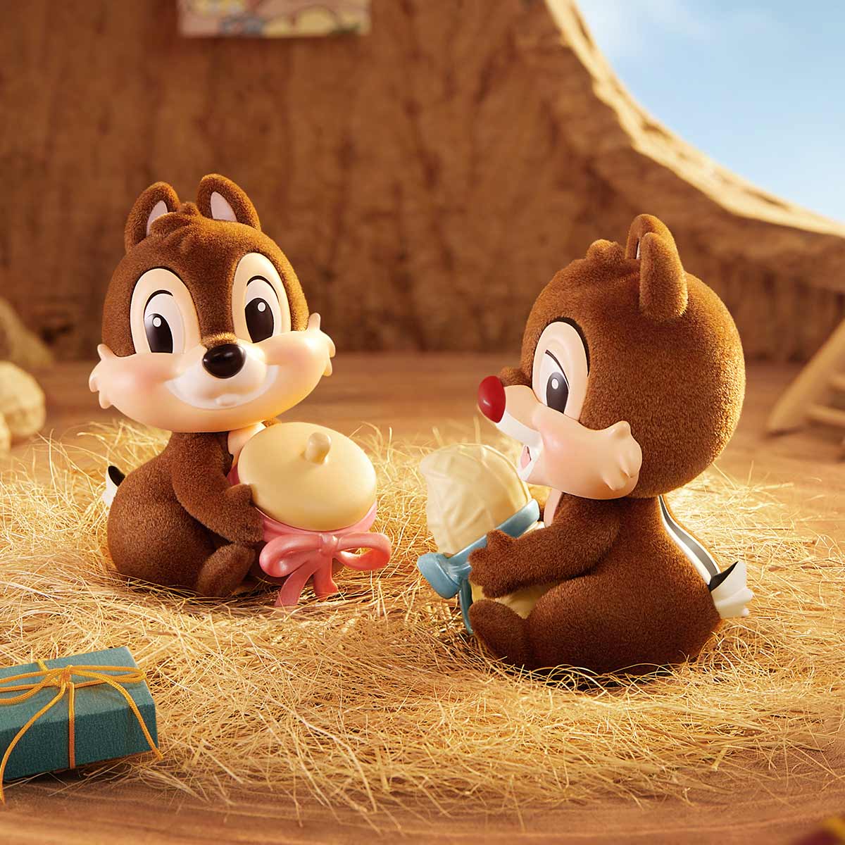Disney Chip 'N' Dale Fun-loving Brothers Series Figures