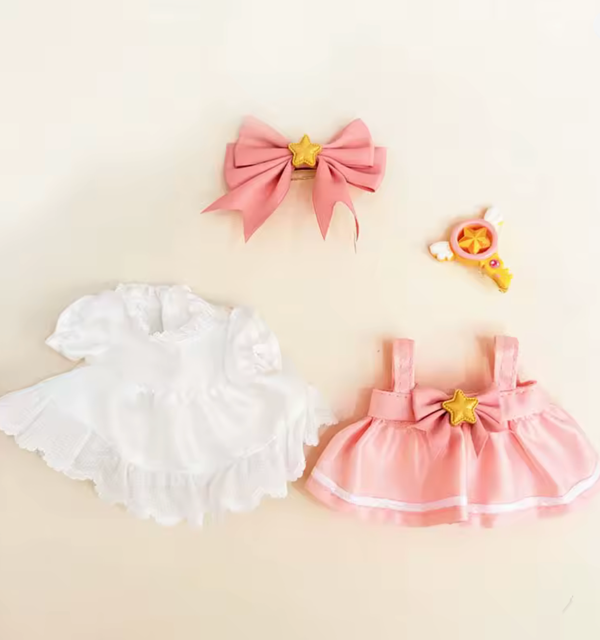 Rosa Kjole til Labubu